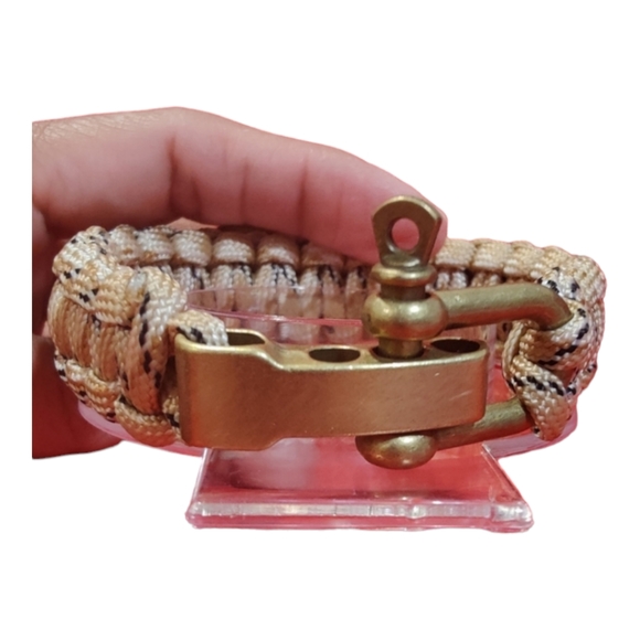 NWT Camouflage Light Rose Woven USA Flag Charm Size 8.66 in - Picture 3 of 5